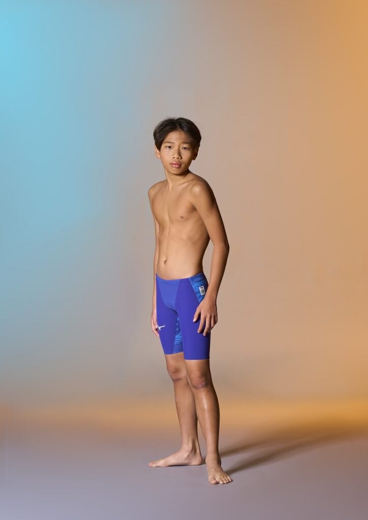 W_P0165_EARNESTLEE_04_A