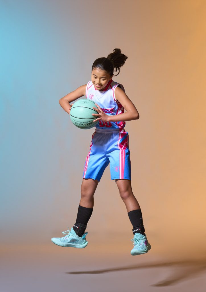 X_P0359_SIENNACFUNG_08_A